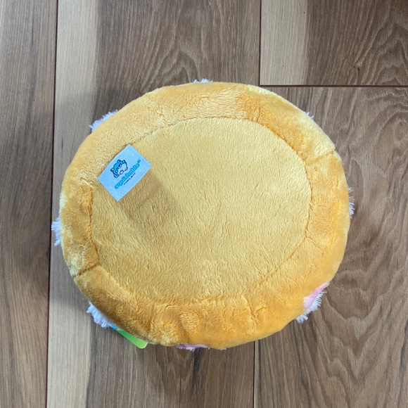 NWT Cinnamon Roll Squishable - Picture 5 of 6